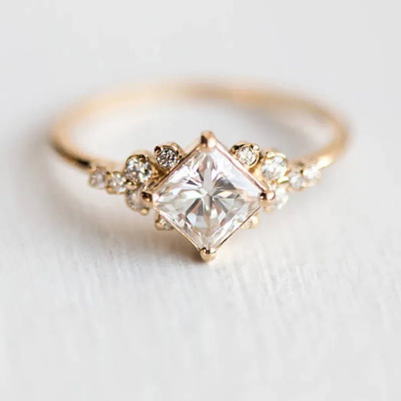 Karen - Bague reine Delysian élégante