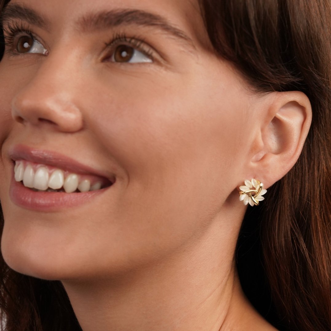 Boucles d'oreilles fleurs opale dorées