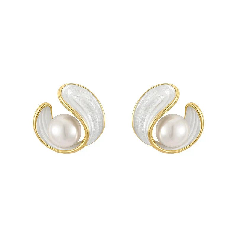 Boucles d'oreilles Puces Perles Dorées et Émail Blanc