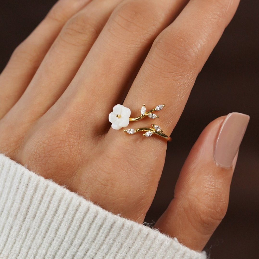 Rise - Bague fleur blanche